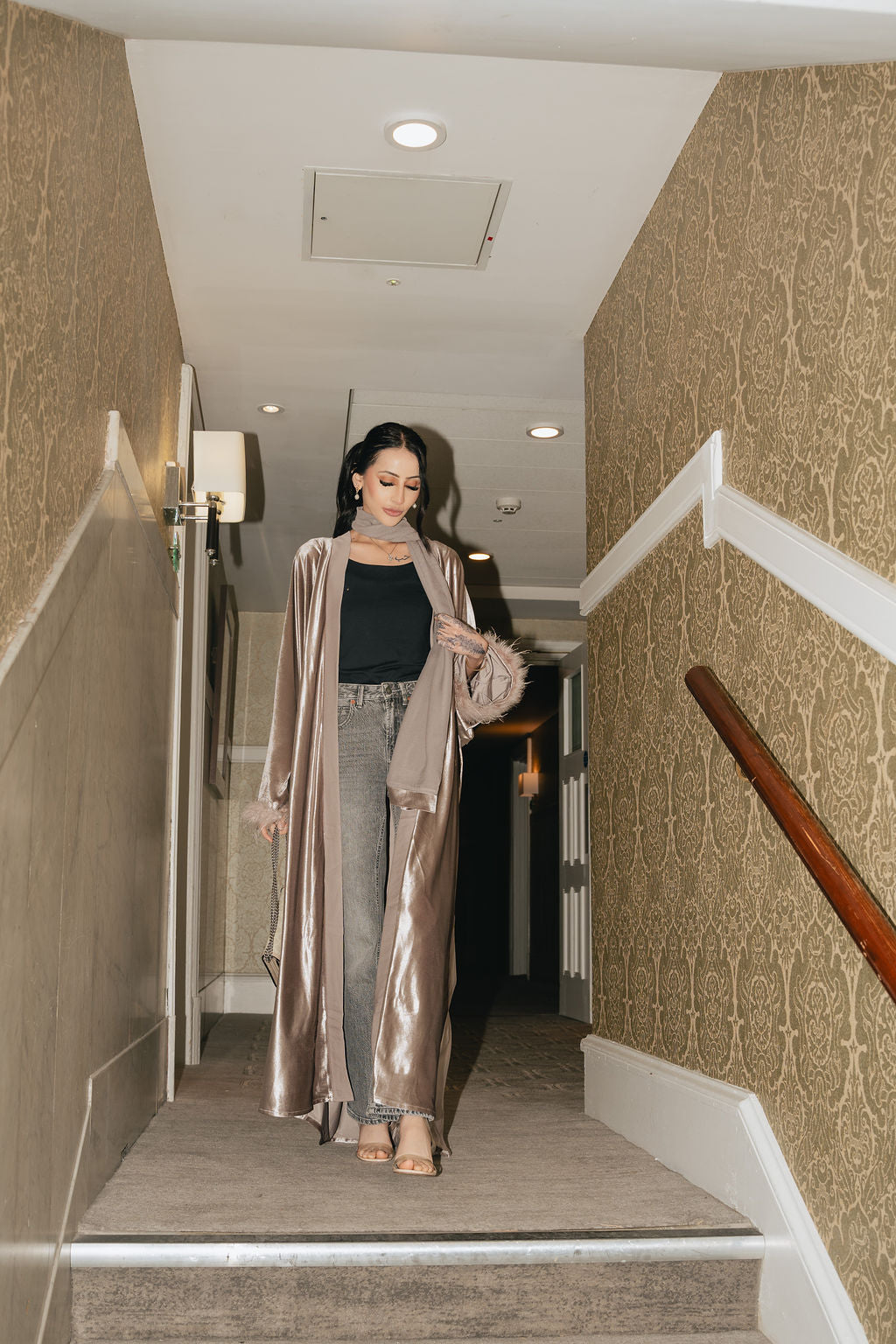 Serena open abaya