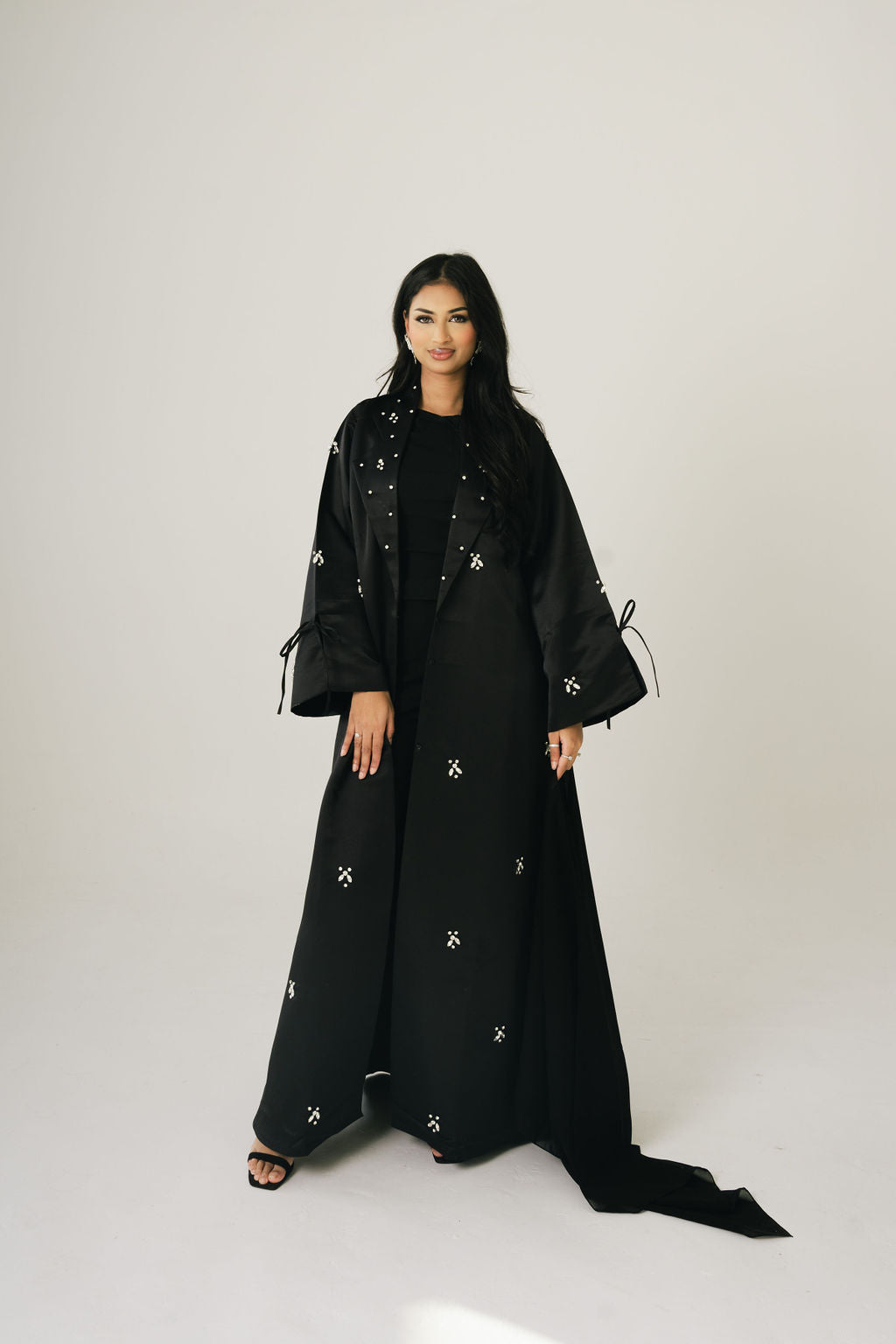 Blazer abaya in 'Black'