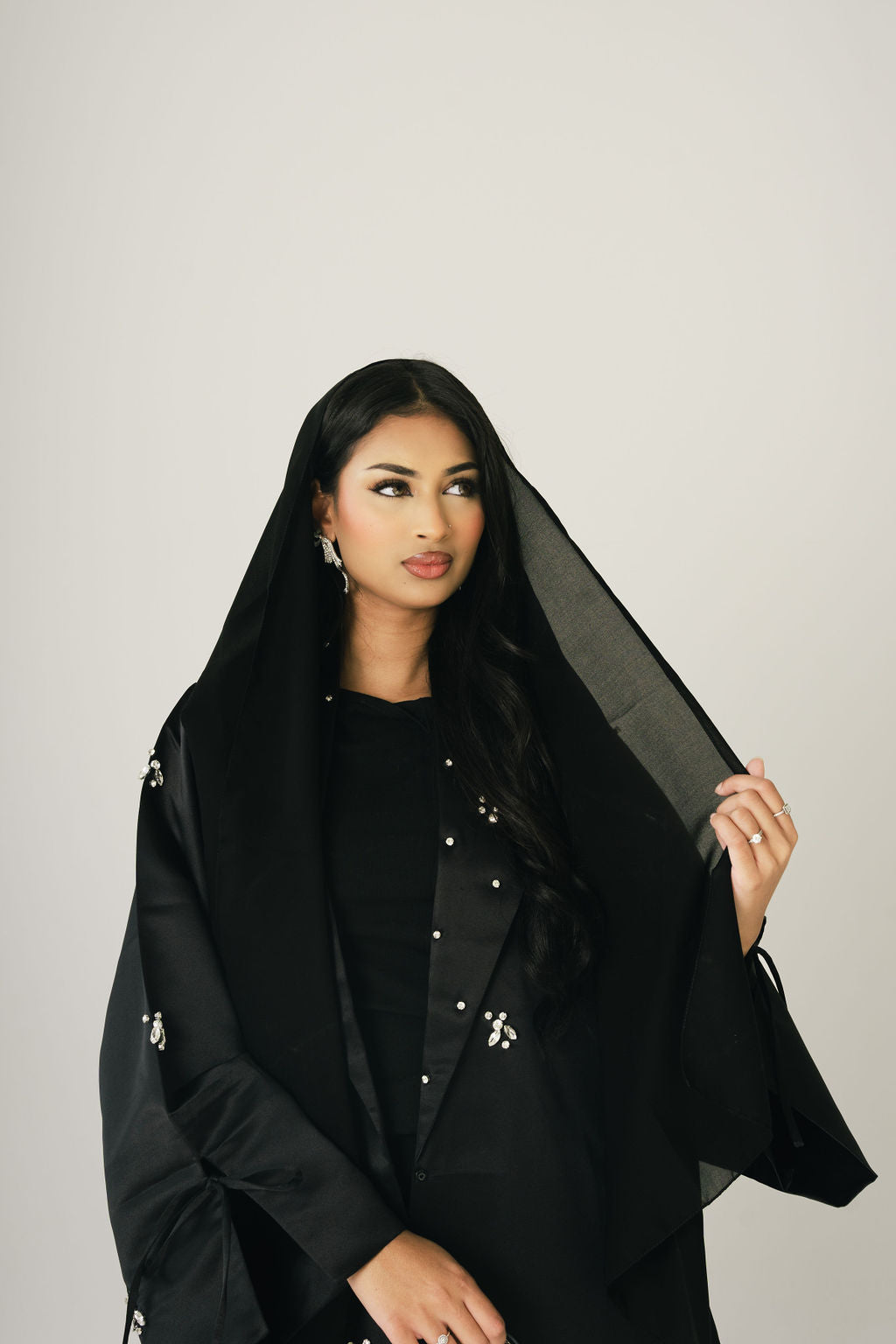 Blazer abaya in 'Black'